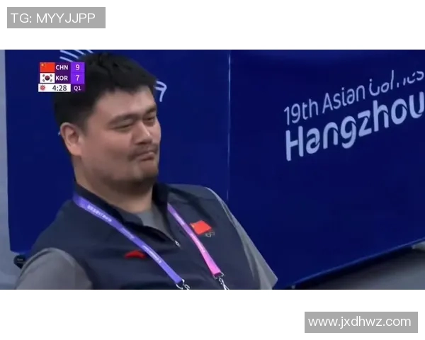 姚明的幽默与坚持：从篮球巨星到生活中的搞笑达人