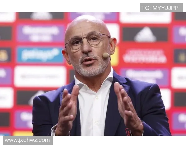 西班牙足球明星圣婴的传奇故事与辉煌成就揭秘