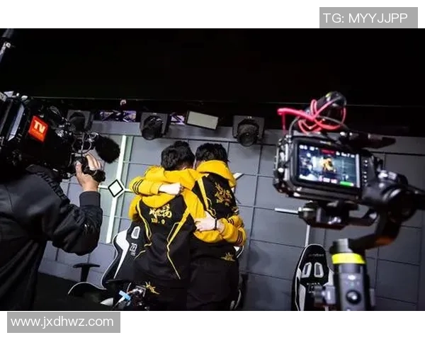 足球明星游戏主播的魅力与影响力探讨及其在电竞界的崛起之路 足球明星游戏主播的魅力与影响力探讨及其在电竞界的崛起之路